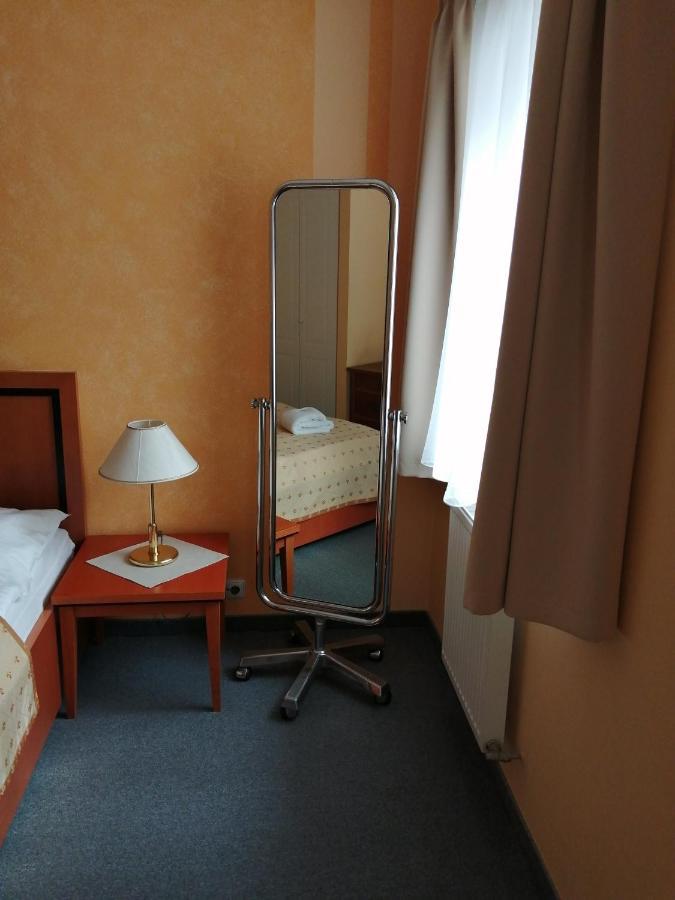 Apartmany Cesky Dvur Марианске-Лазне Экстерьер фото